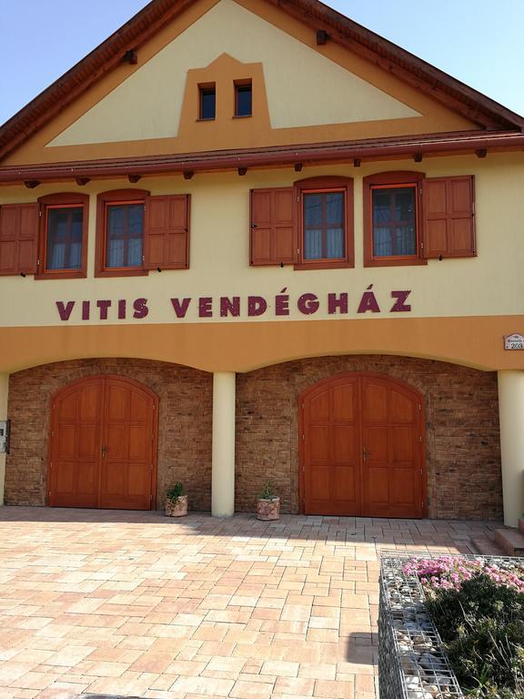 Vitis Vendégház Becsehely Exterior foto
